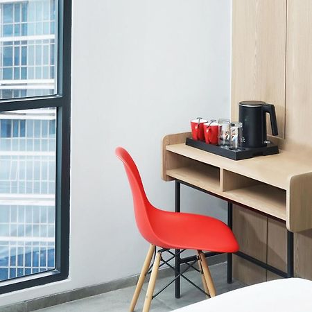 Neo Hotel Puri Indah Jakarta Extérieur photo